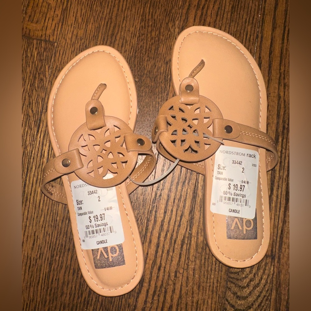Dolce Vita Kids Tan Sandals with Cutout Design Candle